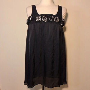 Alice + Olivia silk LBD with silk floret neckline SZ 2